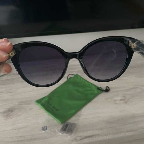 NWT Kate Spade Samantha Sunglasses SOLD OUT - Picture 8 of 8